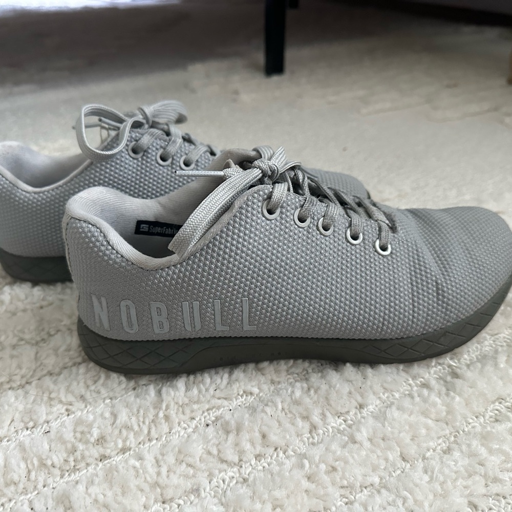NOBULL Gray Athletic Shoes with Breathable Mesh and Rubber Sole
